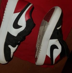 AIR JORDAN 1 LOW ALT PS 'BLACK TOE' - BQ6066 116